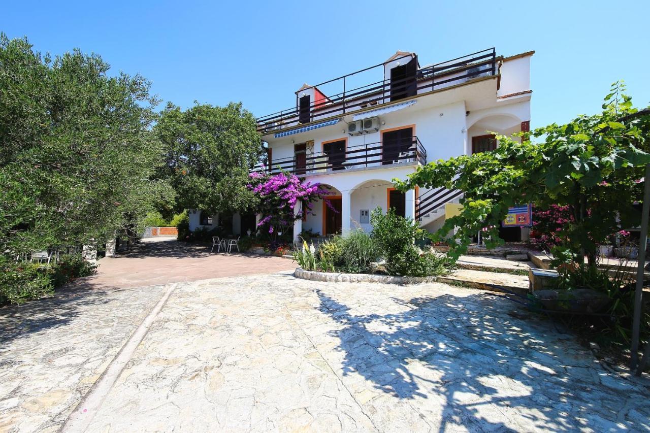 Bed&Breakfast Drage Exterior photo